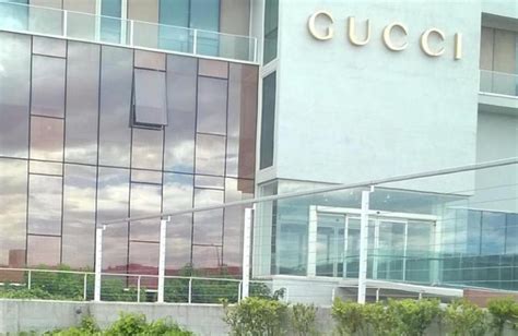 Stipendi presso Gucci, Scandicci .